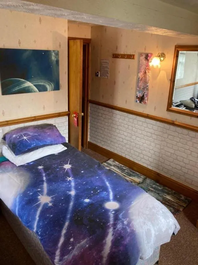Pine Lodge Hotel Blackpool Bed & Breakfast