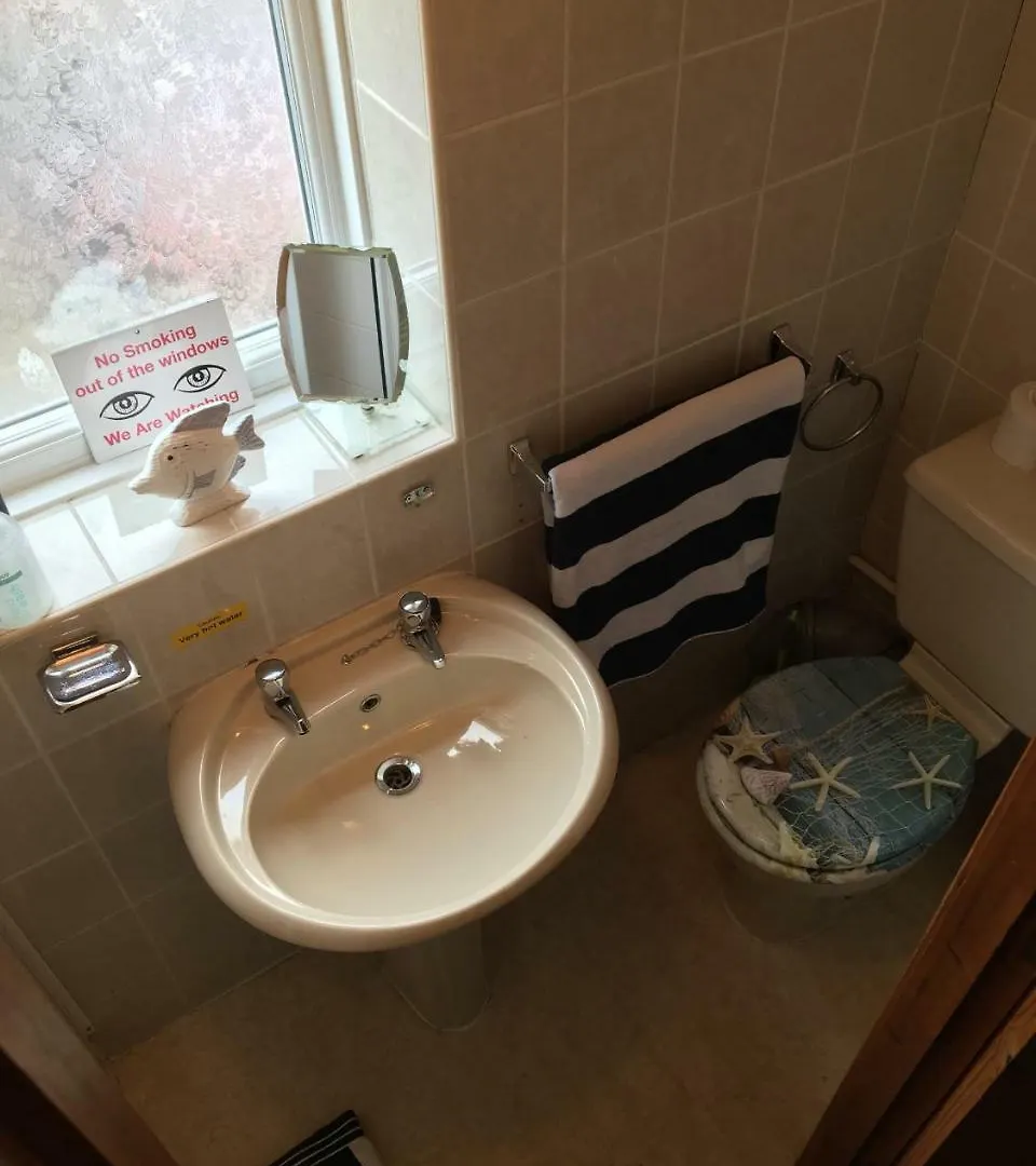 Pine Lodge Hotel Blackpool Bed & Breakfast